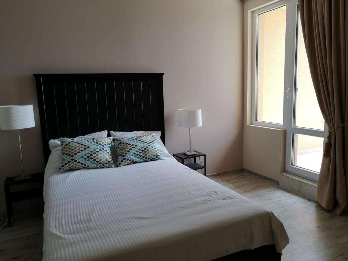 Flora Beach Private Aparthotel Pomorie Exterior foto
