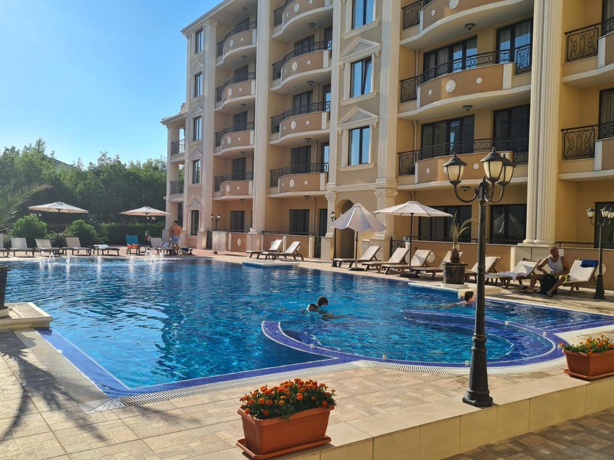 Flora Beach Private Aparthotel Pomorie Exterior foto